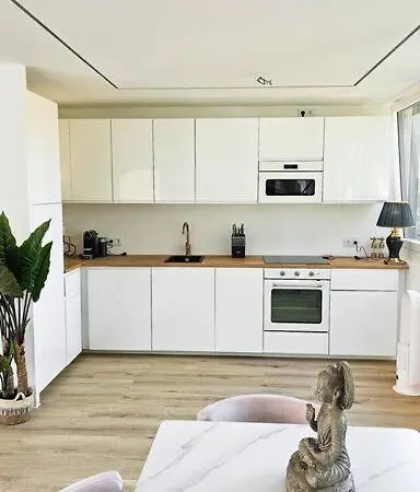 Neubau Stilvolle Dachgeschoss City Apartment *