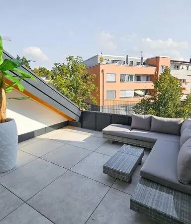 Neubau Stilvolle Dachgeschoss City